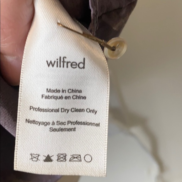 Aritzia Wilfred silk Blouse size small - Picture 3 of 7